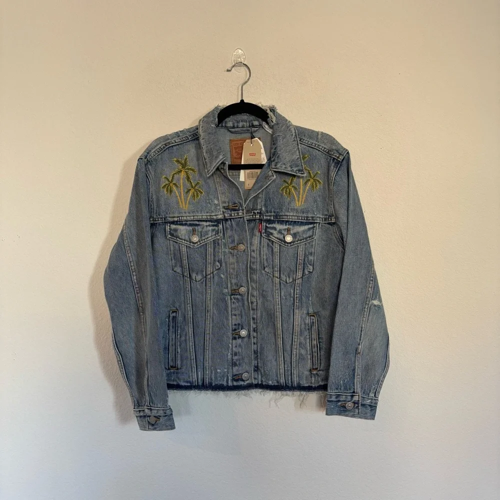 Levi's Ex Boyfriend Trucker Jean Jacket Palm Trees NWT - Picture 2 of 9